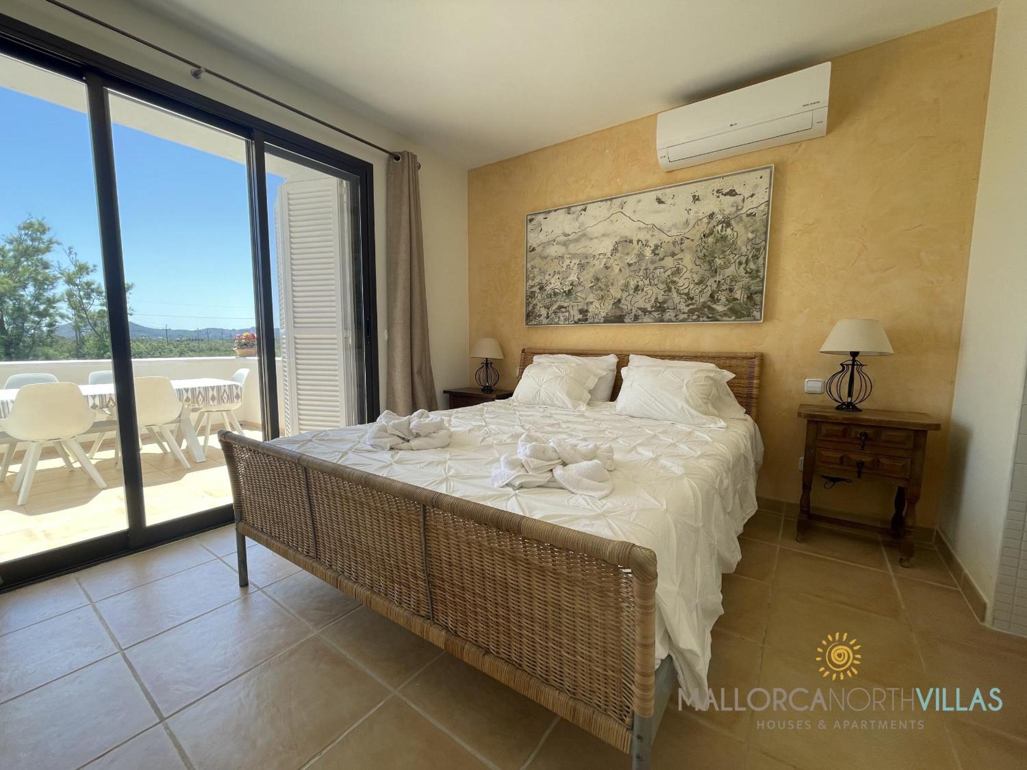 Sunny Spacious Family In Apartment Port de Pollença